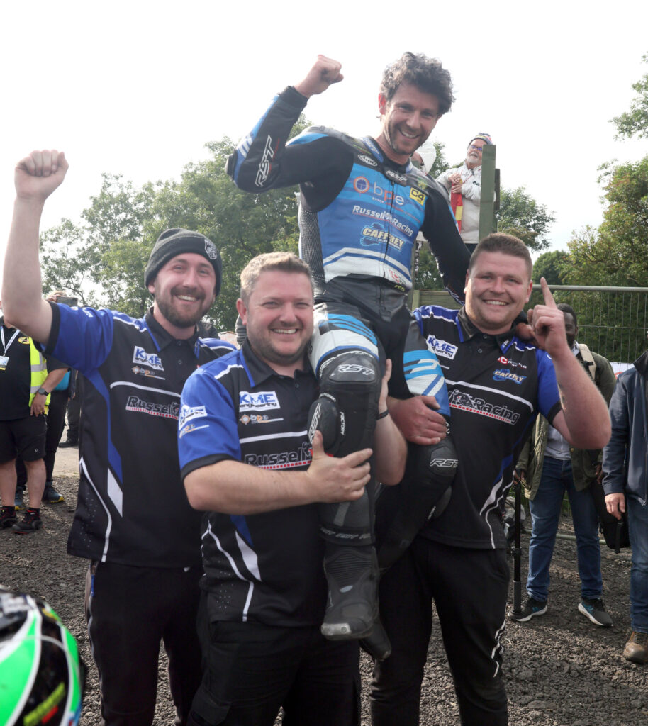 PACEMAKER, BELFAST, 25/7/2025: Mike Browne (BPE/Russell Racing Honda) celebrates winning the Race of Legends at Armoy road races.
Picture by Stephen Davison