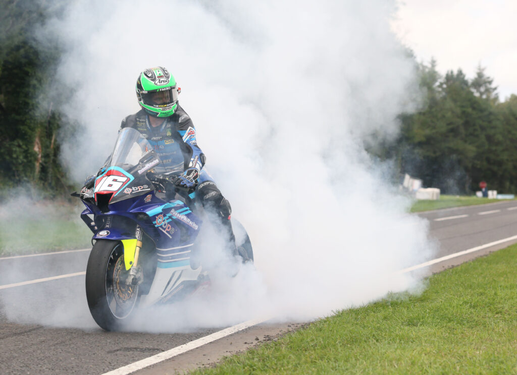 PACEMAKER, BELFAST, 25/7/2025: Mike Browne (BPE/Russell Racing Honda) celebrates winning the Race of Legends at Armoy road races.
Picture by Stephen Davison