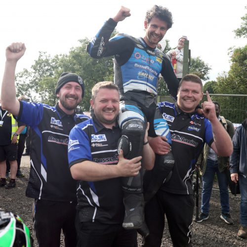 PACEMAKER, BELFAST, 25/7/2025: Mike Browne (BPE/Russell Racing Honda) celebrates winning the Race of Legends at Armoy road races.
Picture by Stephen Davison